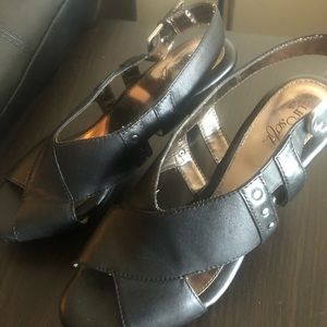 EuroSOFT black dressy sandals! The comfy heels!
